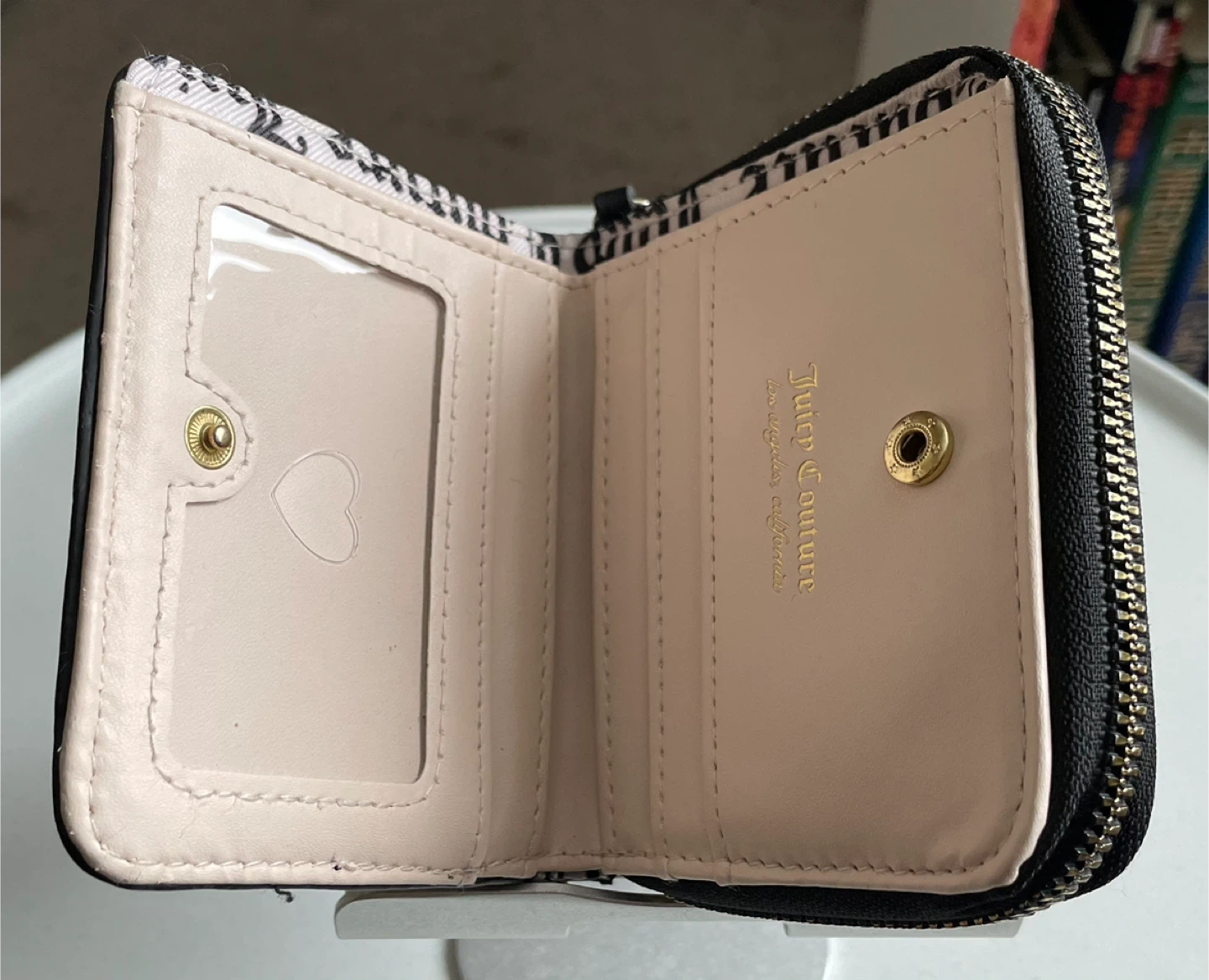 Juicy Couture’s Small Zip Around Wallet - photo 3