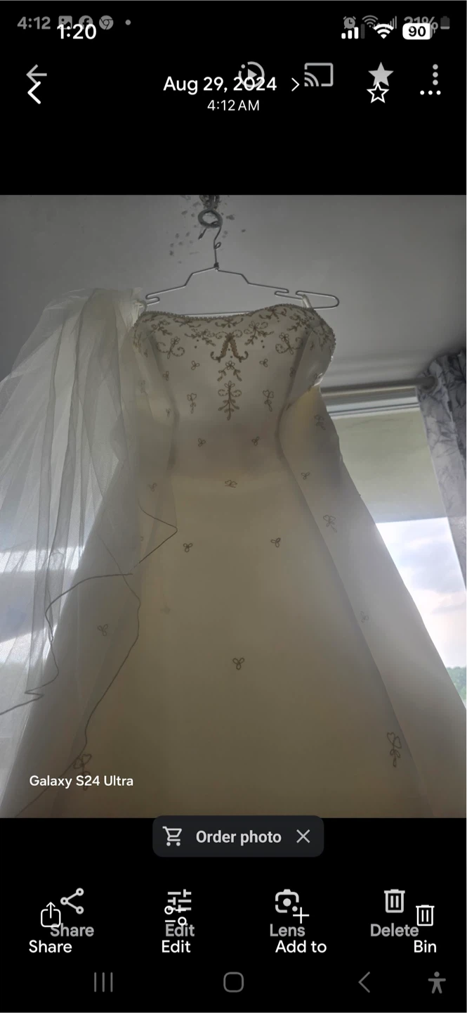 House of st Patrick wedding dress - photo 2