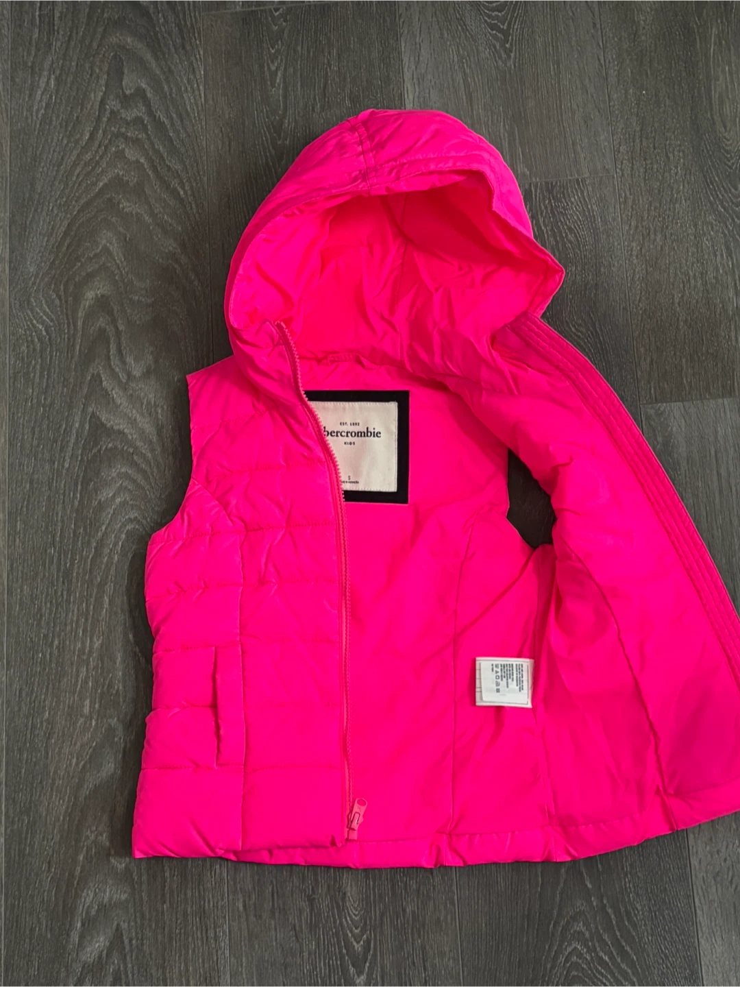 abercrombie kids pink puffer vest jacket - photo 2