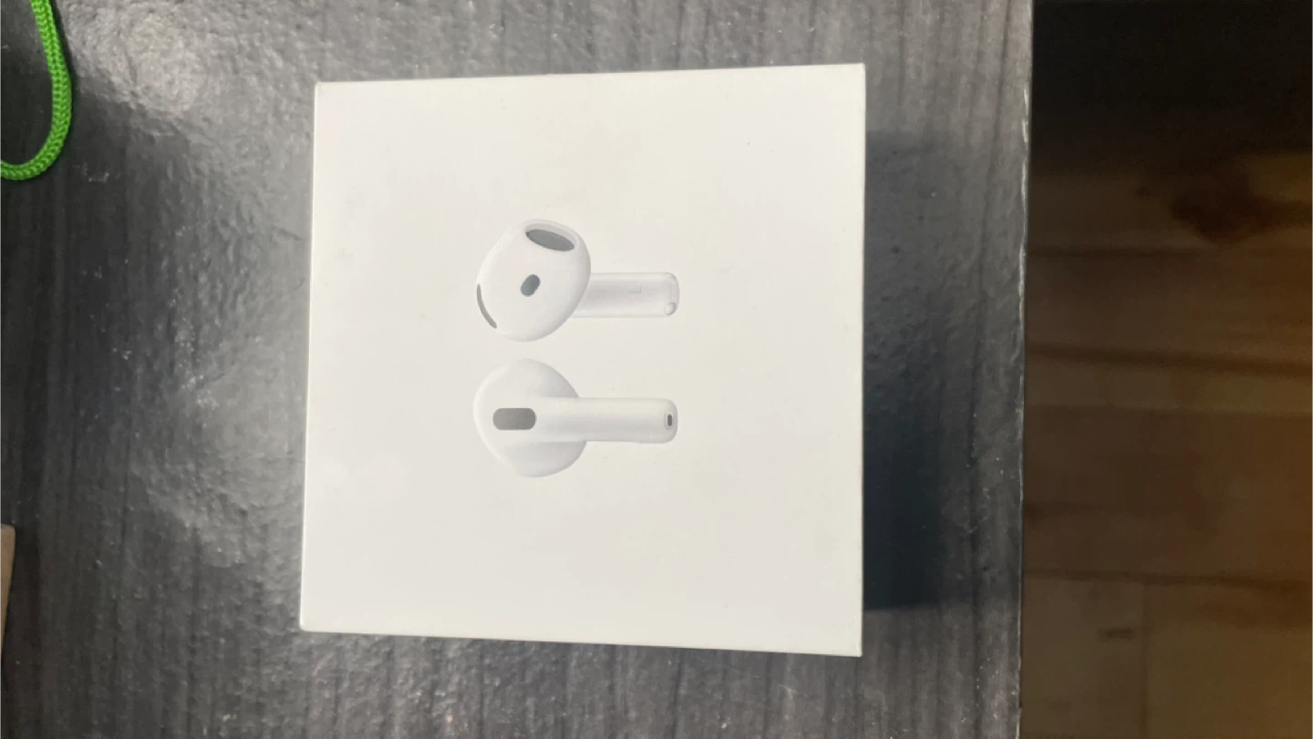 AirPod 4s