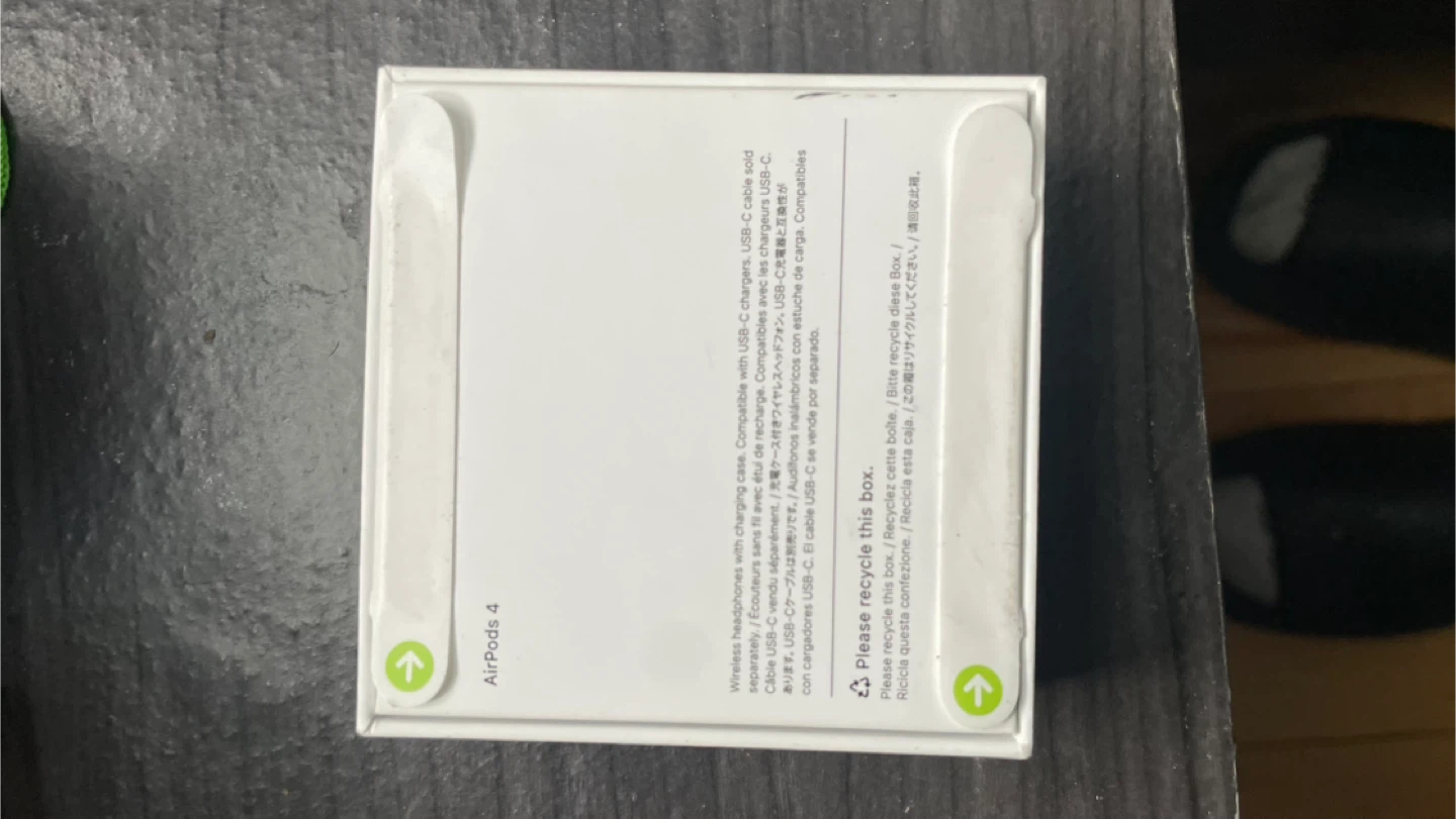 AirPod 4s - photo 3