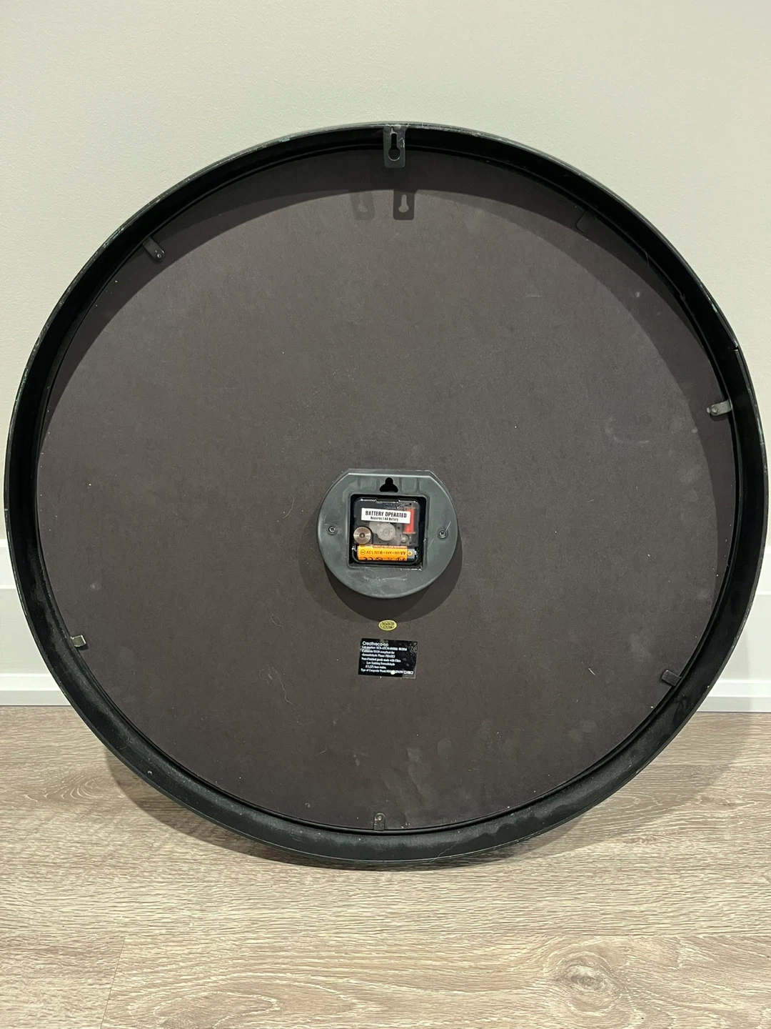 Large Vintage-Looking Wall Clock - photo 3
