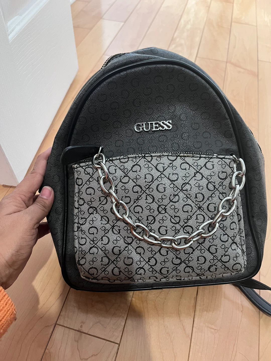 GUESS Black