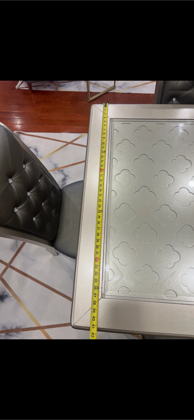 Dining Table and chairs for sale. Need gone (Read description) - photo 2