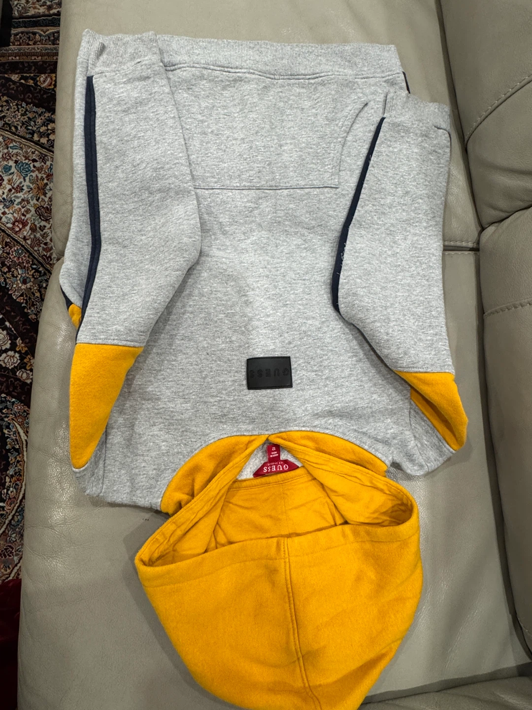 Guess Hoodie size 12 - photo 2