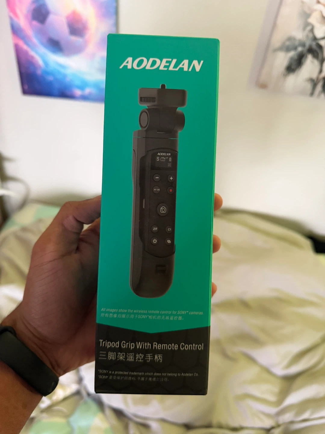 AODELAN Tripod Grip with Rechargeable Remote Control