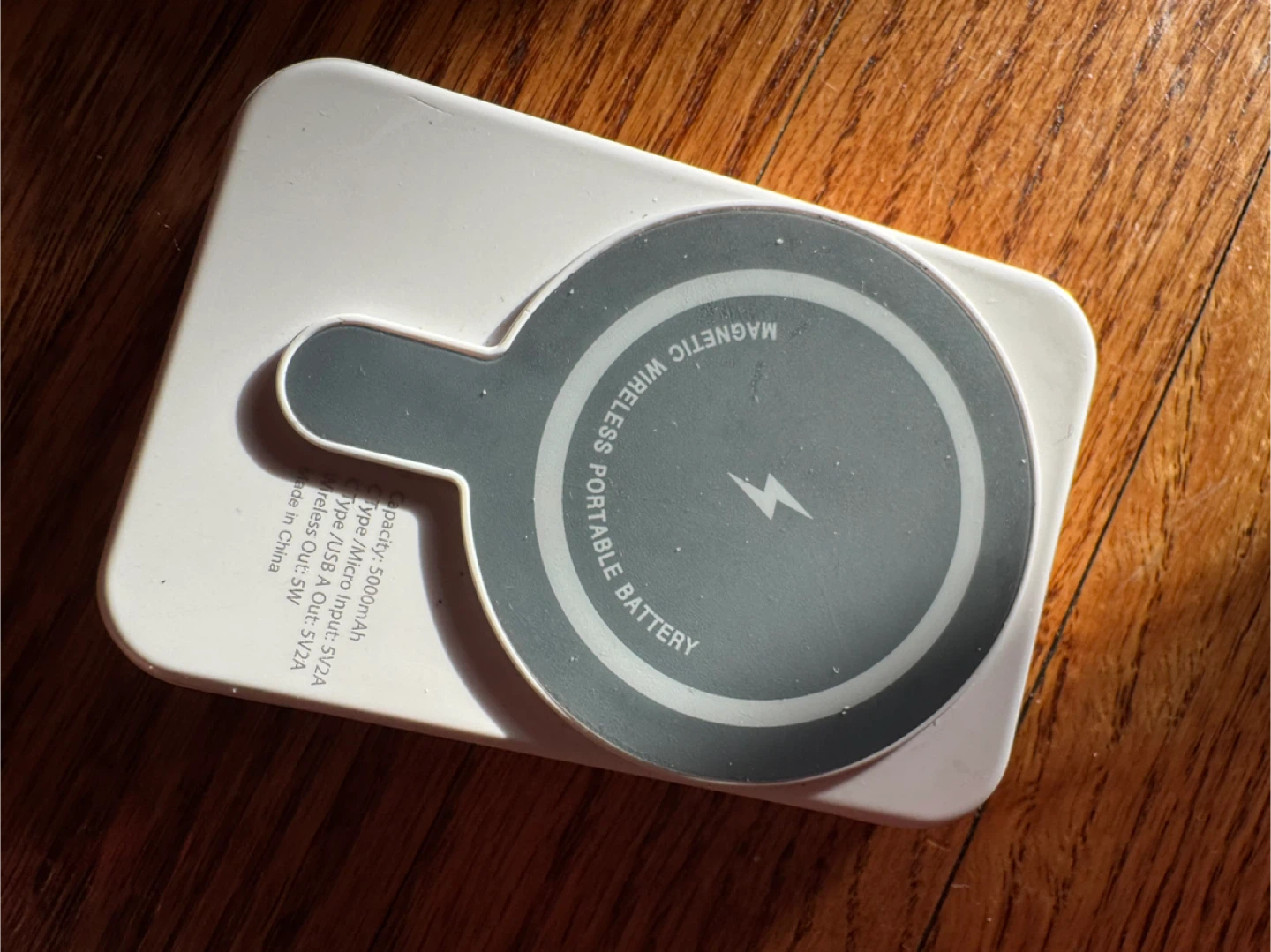 Portable Magnetic Wireless Battery Charger