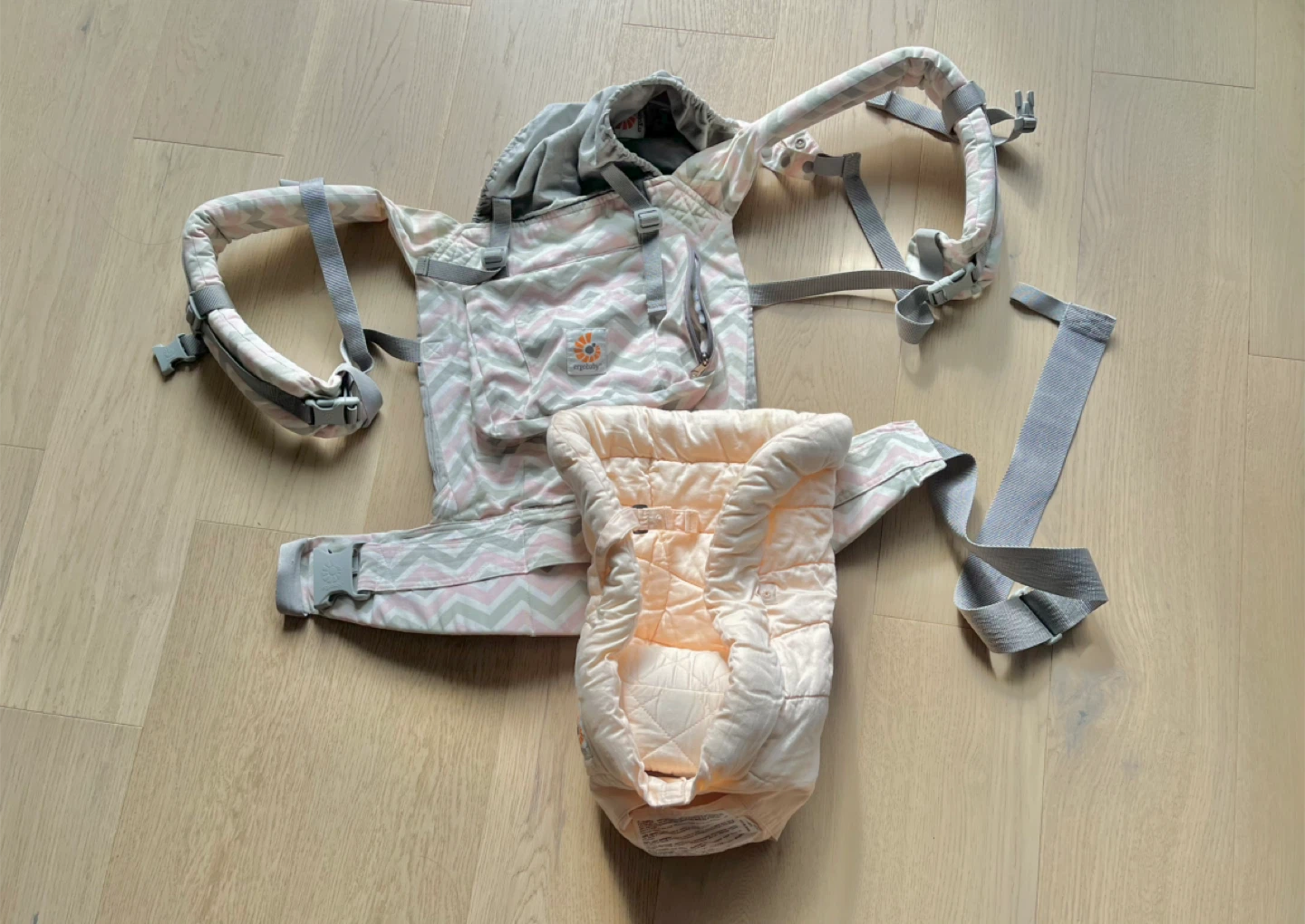 Ergobaby Baby Carrier with Infant Insert