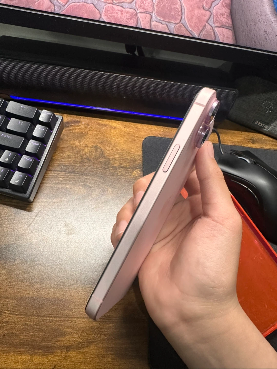 iPhone 15 Plus - photo 5