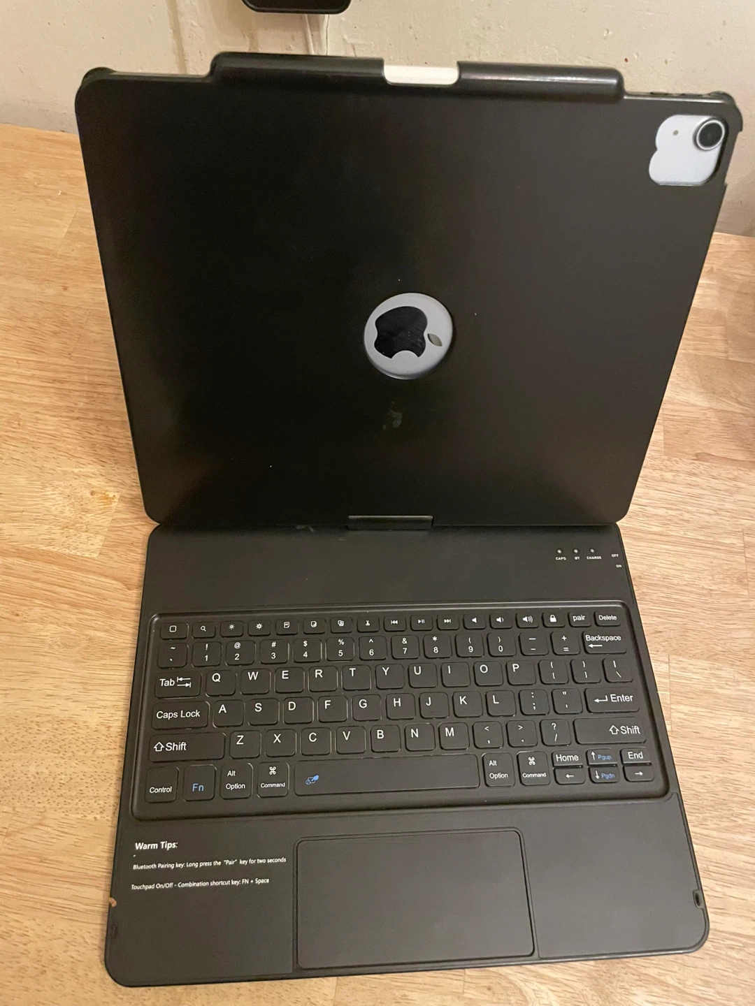 Apple iPad Air (6th Gen) with Magic Keyboard and Apple Pencil - photo 4