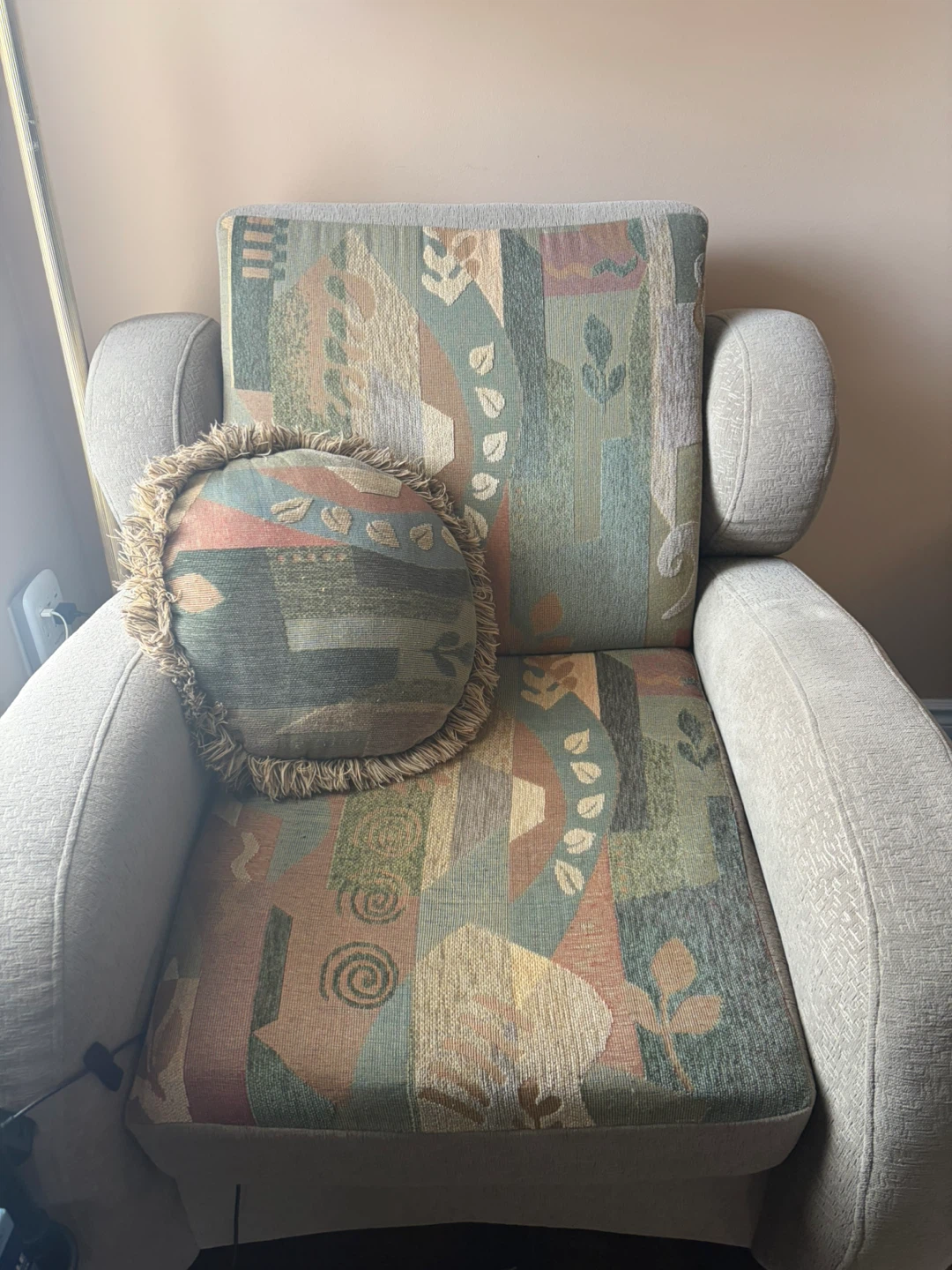 couch set with decorative cushions - photo 3