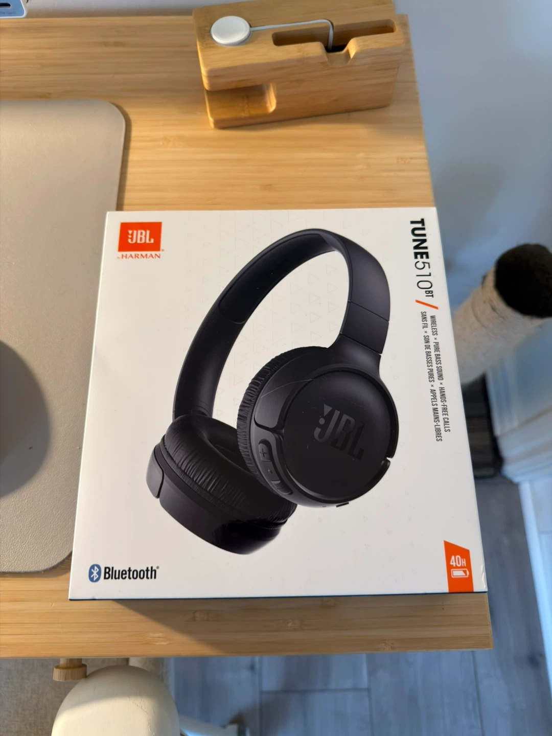 JBL tune 510bt wireless on-ear headphones