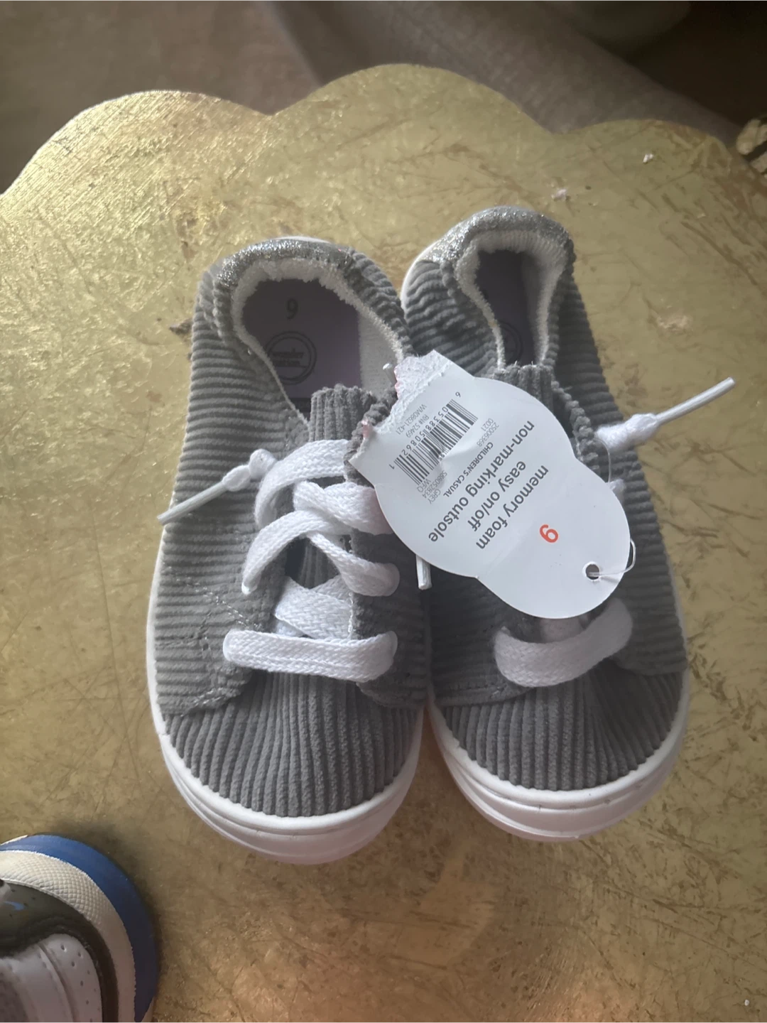 Wonder Nation Toddler Girls Gray Slip-On Sneakers Size 9