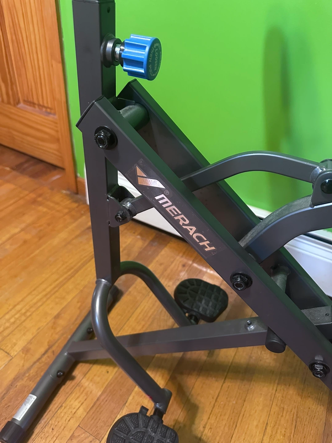 Merach Exercise Squat Machine
