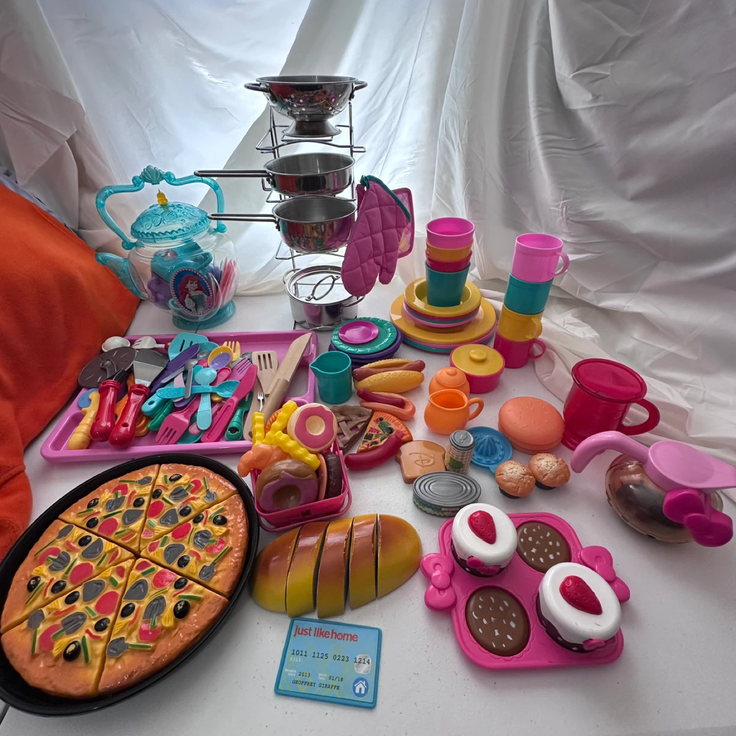 Big Lot Kitchen Play Food and Accessories Set