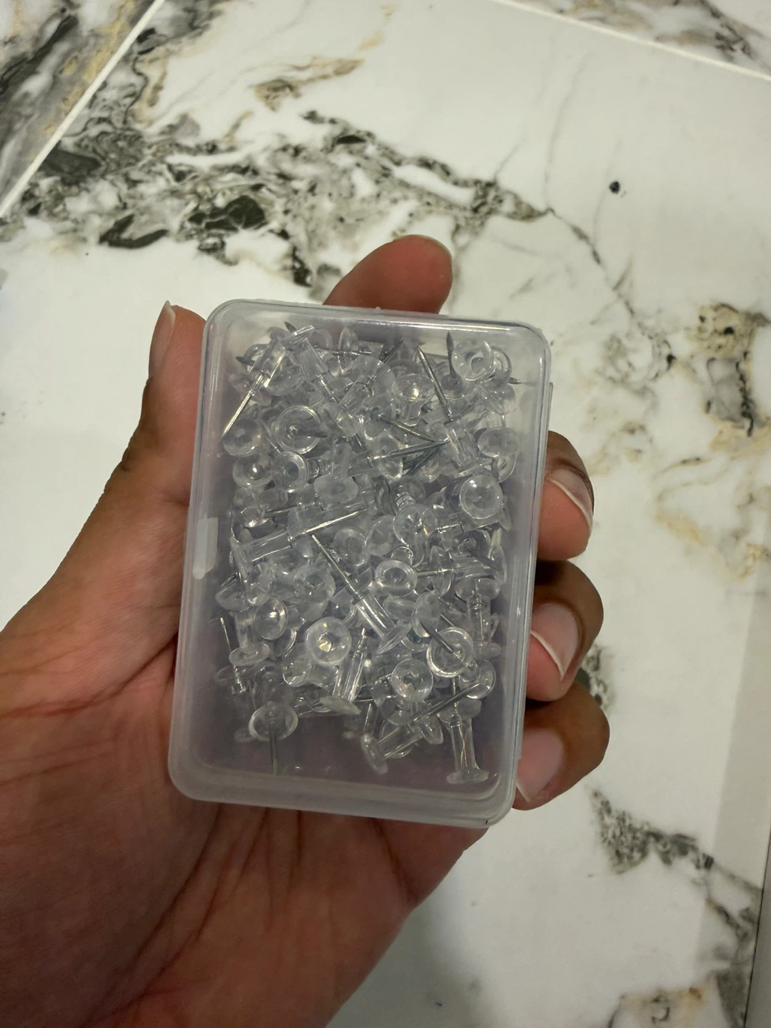 📌 Clear Push Pins / Thumb Tacks (Box)