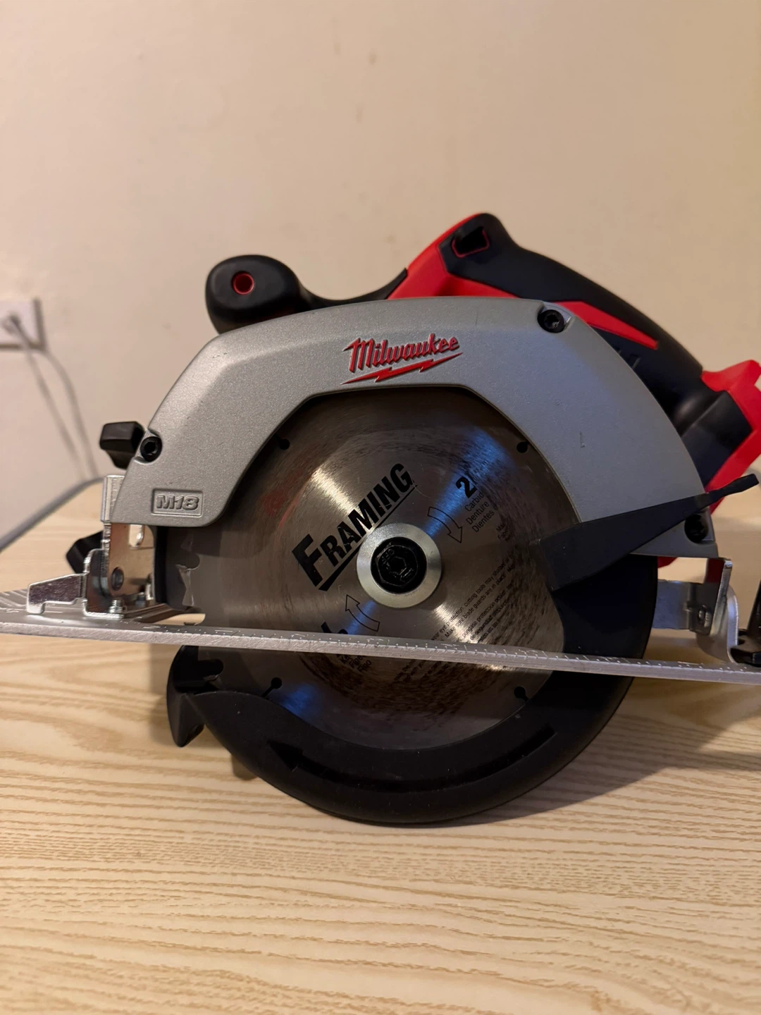 Milwaukee Cordless Circular Saw - photo 2