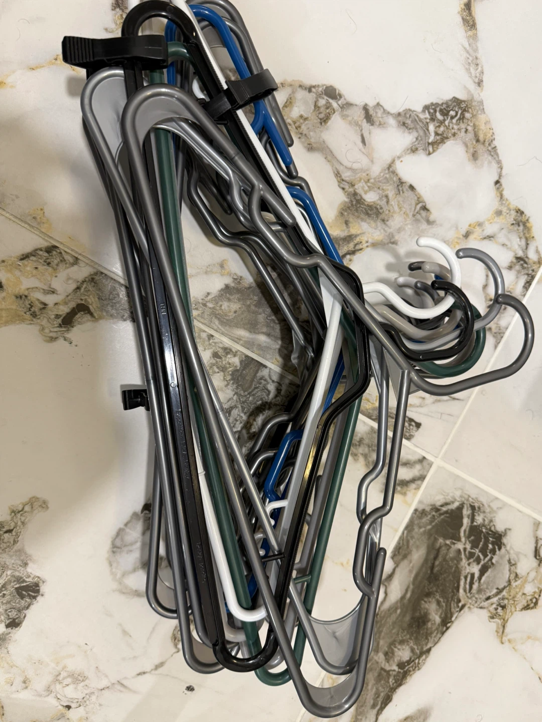 👕 Clothes Hangers (Bundle)