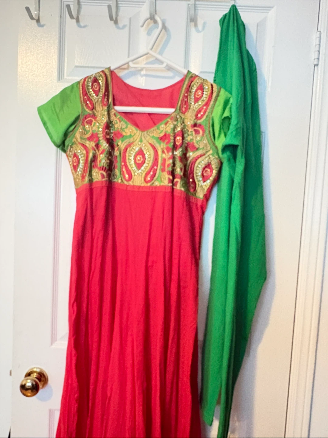 Women's Embroidered Red and Green Kurti Set