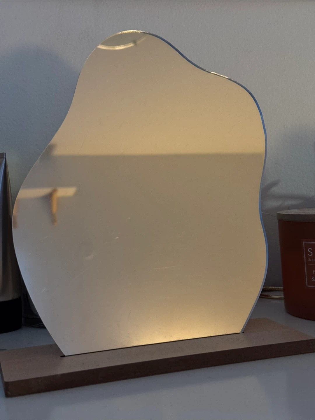 Modern Aesthetic Wavy Mirror - Room/Dorm Decoration