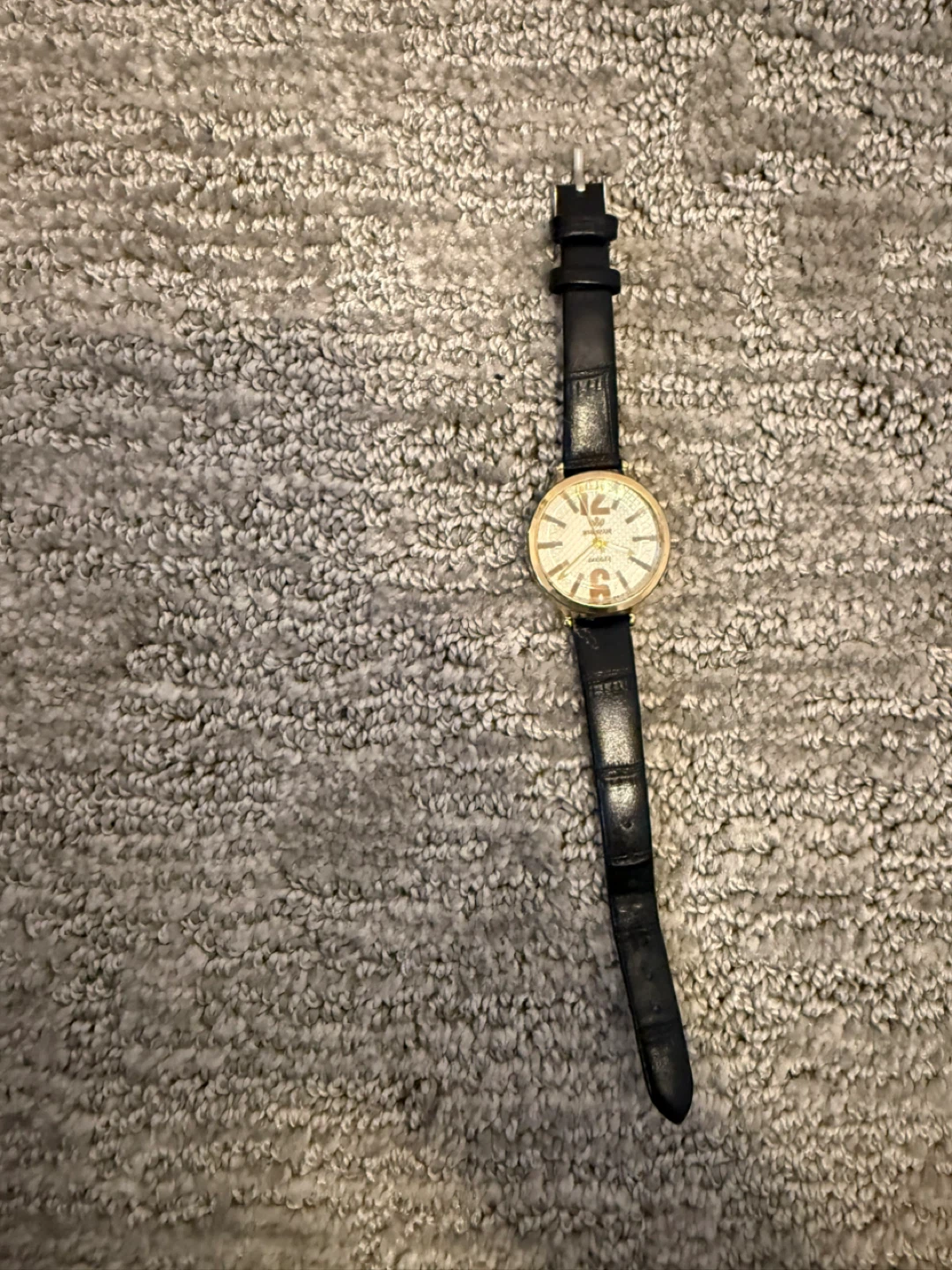 Rinnady Quartz Watch with Black Leather Strap - photo 2