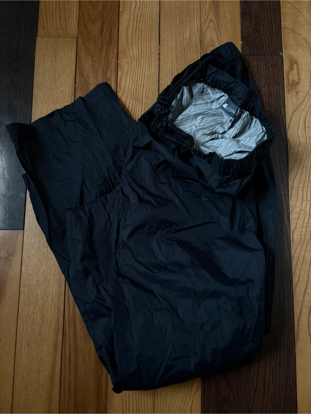 MEC Mountain Equipment coop splash pants XL tnf acg - photo 4