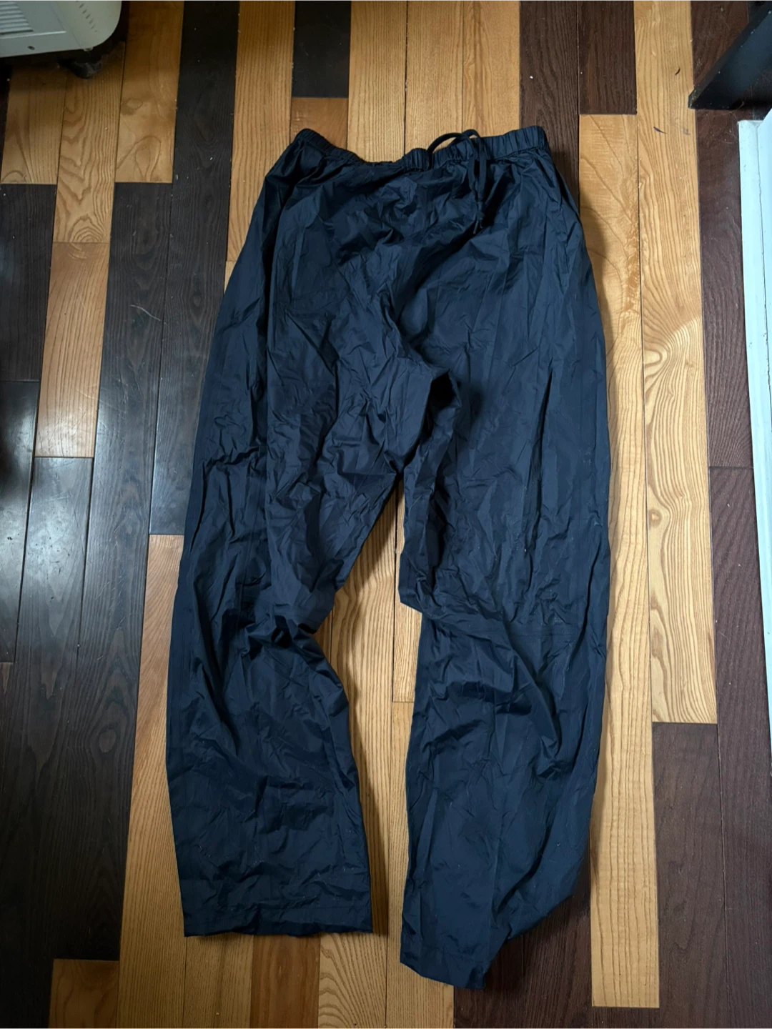 MEC Mountain Equipment coop splash pants XL tnf acg - photo 3