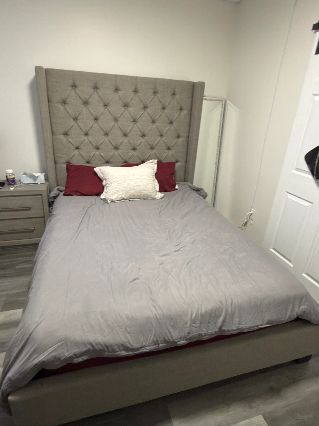 Tufted Wingback Upholstered Bed Frame - photo 2