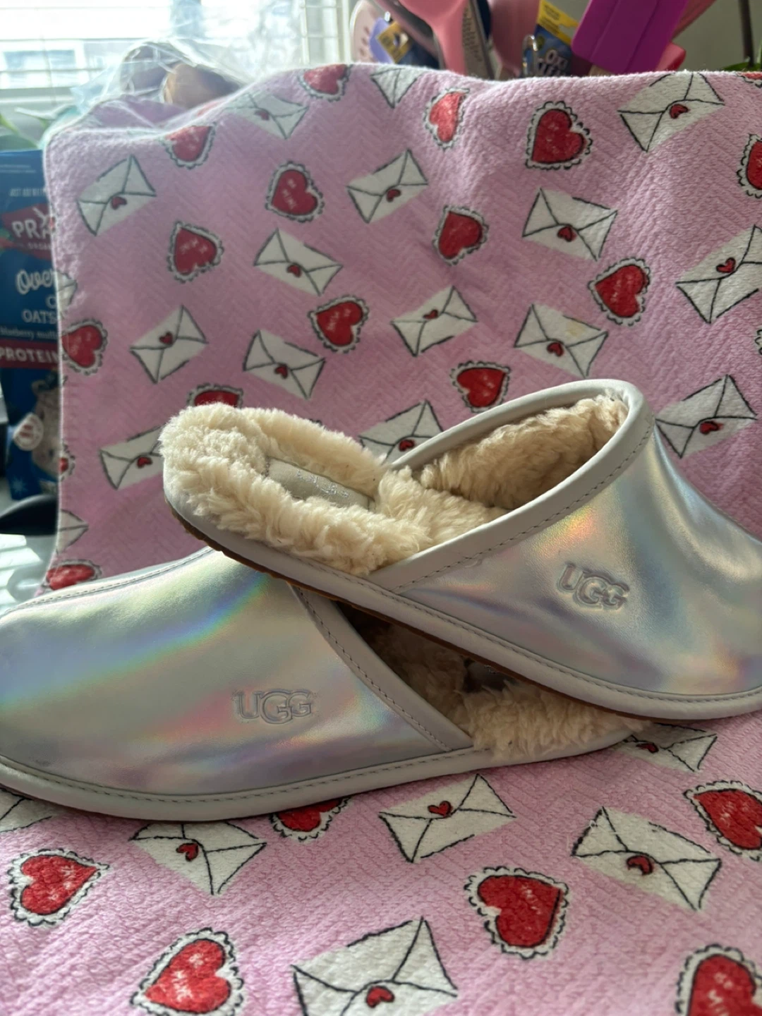 UGG Slippers - Silver Holographic Size 9