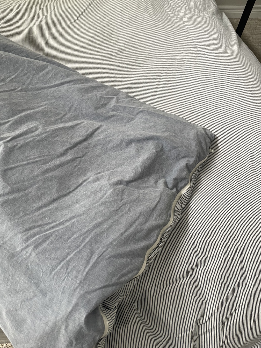 IKEA FJÄLLBRÄCKA Full/Queen Duvet with Duck Feathers - photo 5