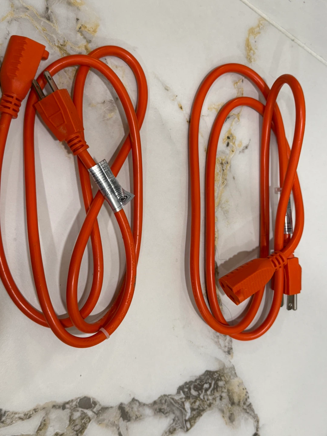 🔌 Extension Cords (2-Pack)