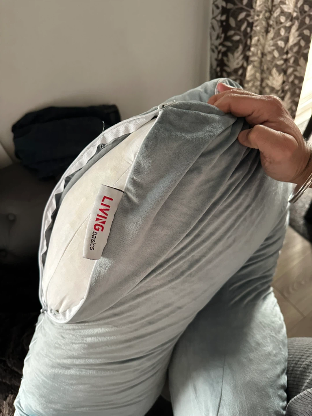 Living Basics U-Shaped Nursing Pillow - photo 3