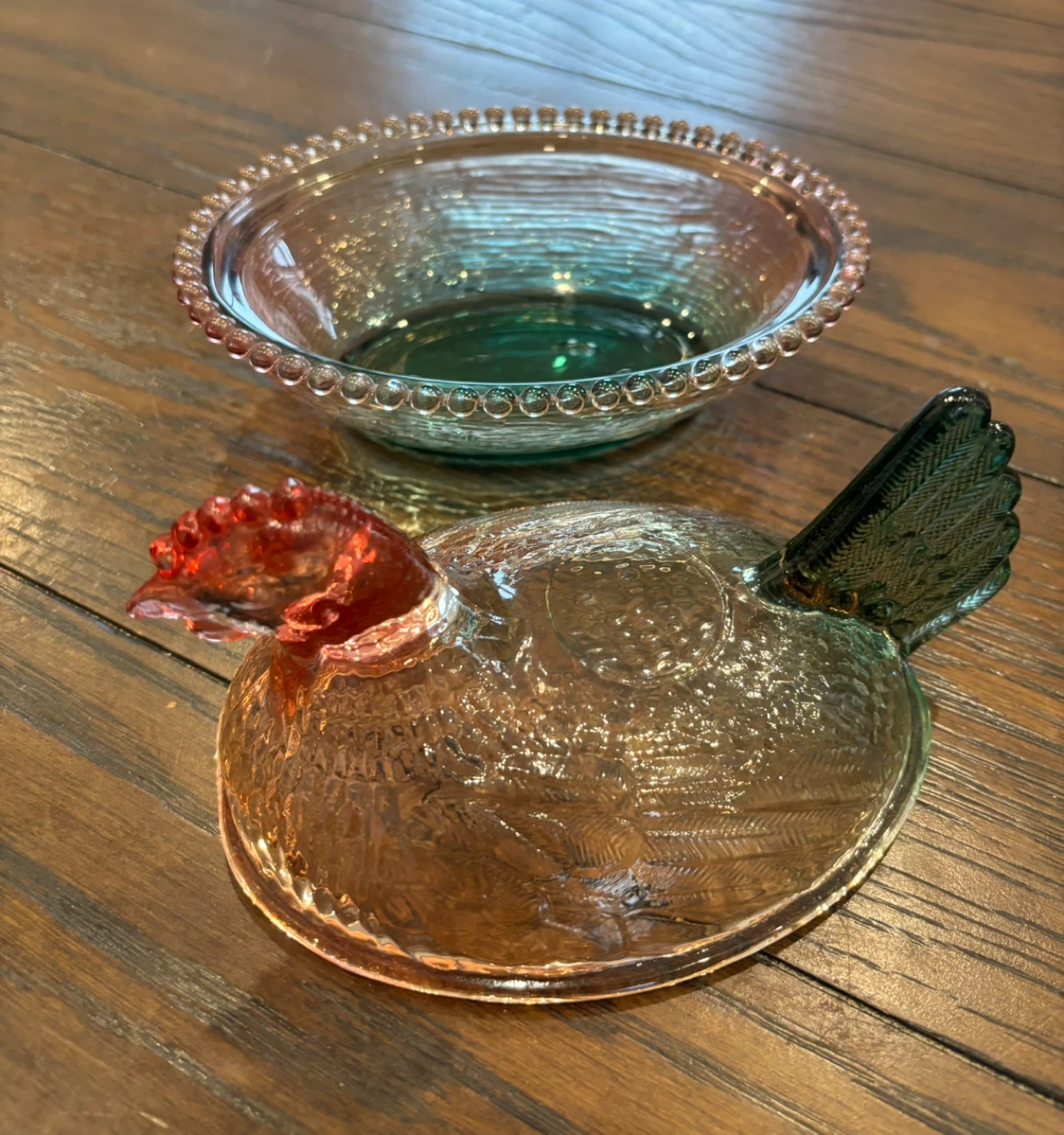 Hen on Nest - Coloured Glass - photo 3