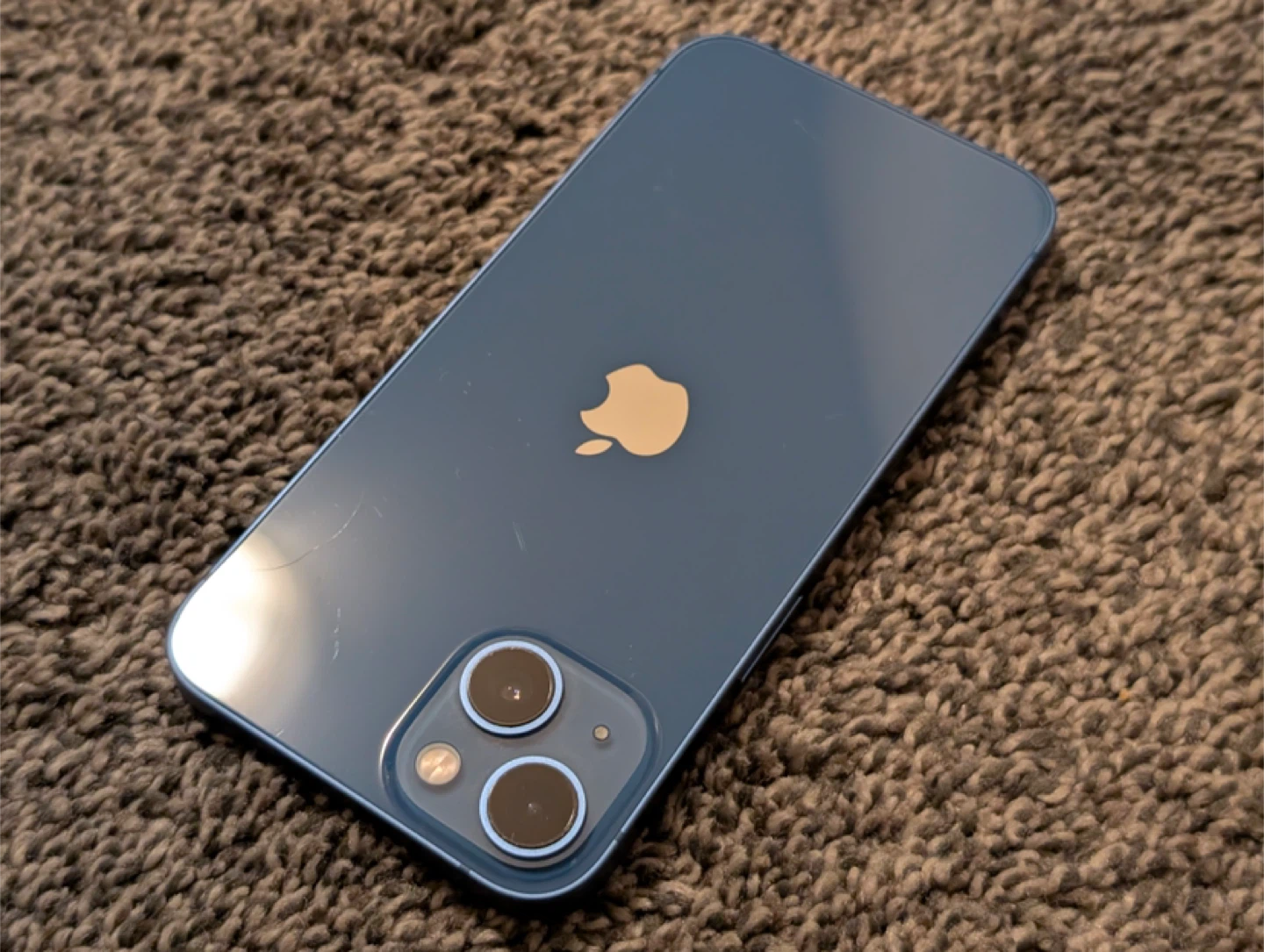 iPhone 13 256GB - Blue / Carrier Unlocked