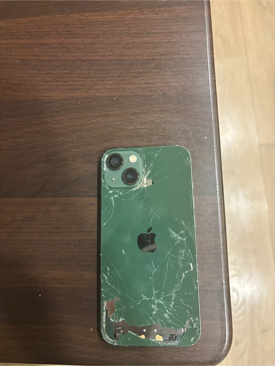 Green iPhone 13 - For Parts/Repair - photo 3