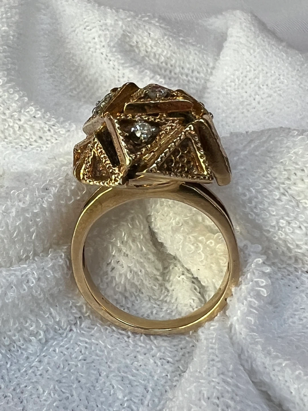10kt Yellow Gold and Diamond Ring - photo 3