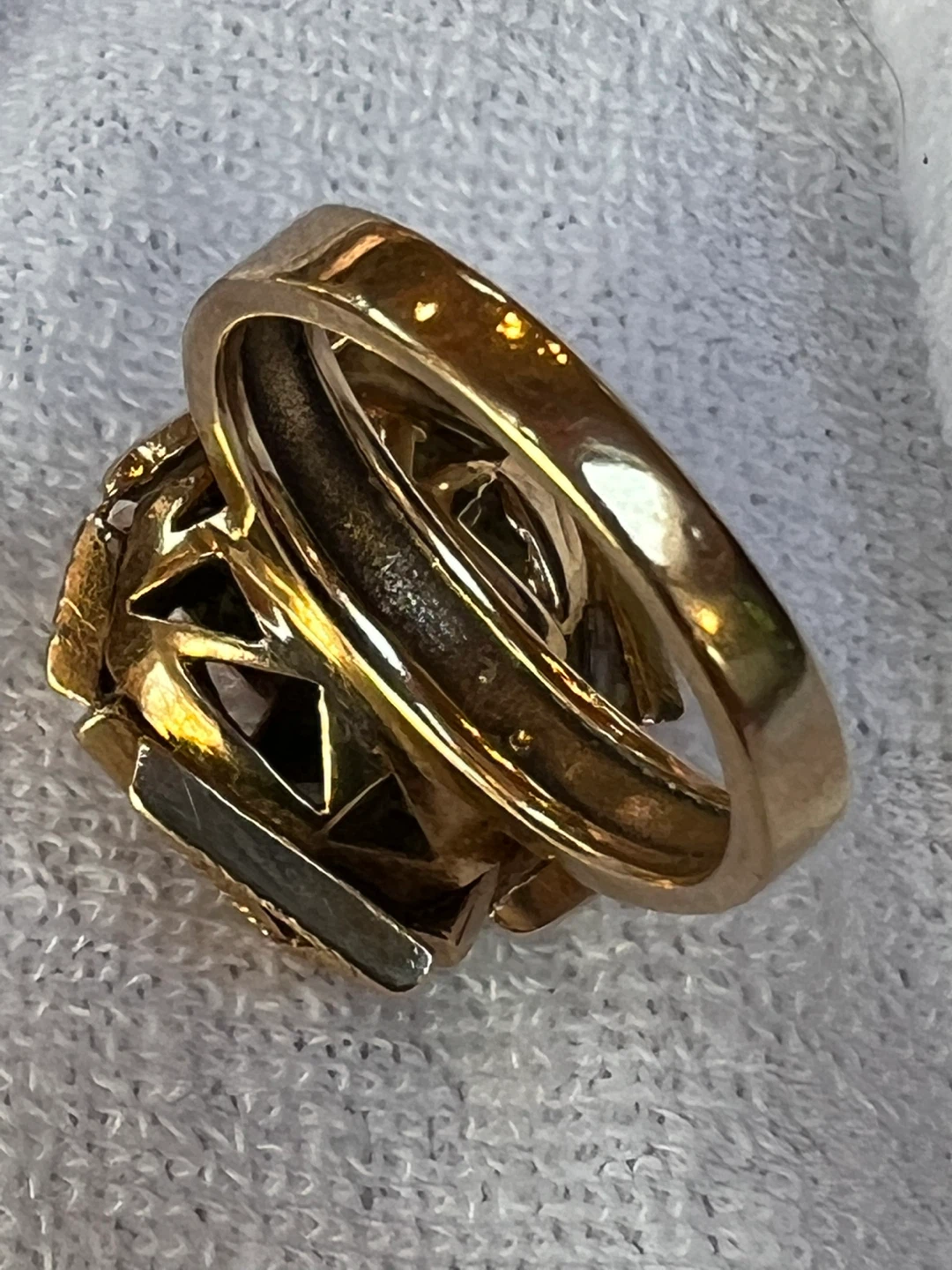 10kt Yellow Gold and Diamond Ring - photo 4
