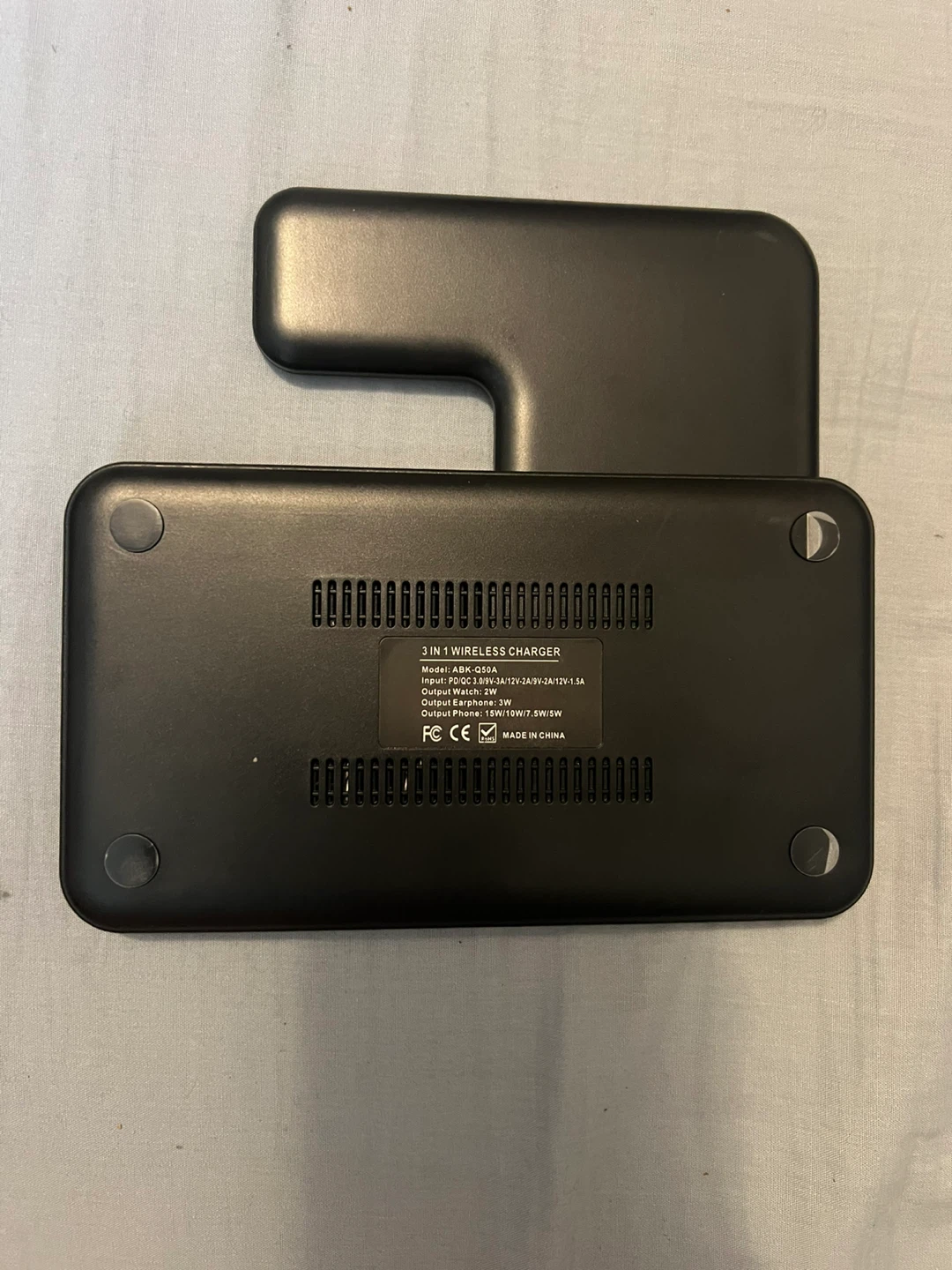3-in-1 Wireless Charger Stand - photo 4