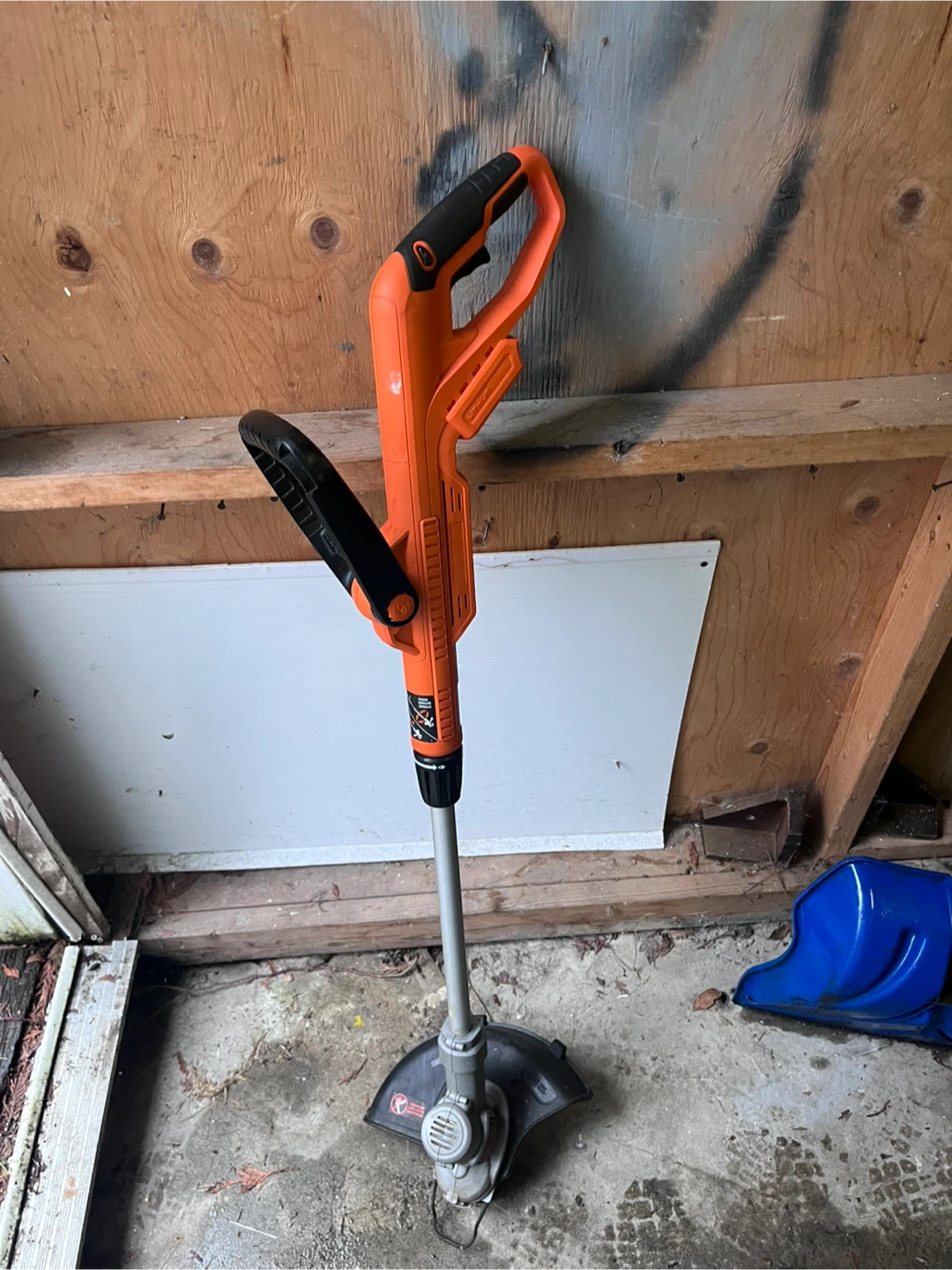 Black decker string trimmer