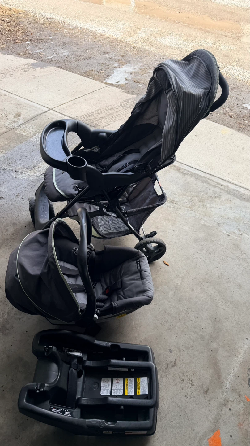 Graco Travel System Stroller and Car Seat - photo 3