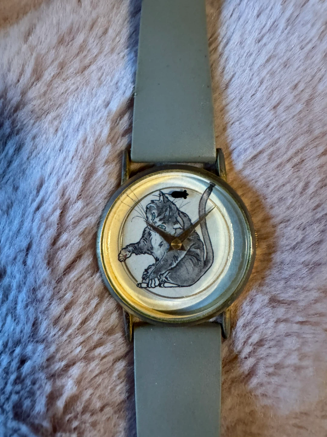 Vintage Cat Watch