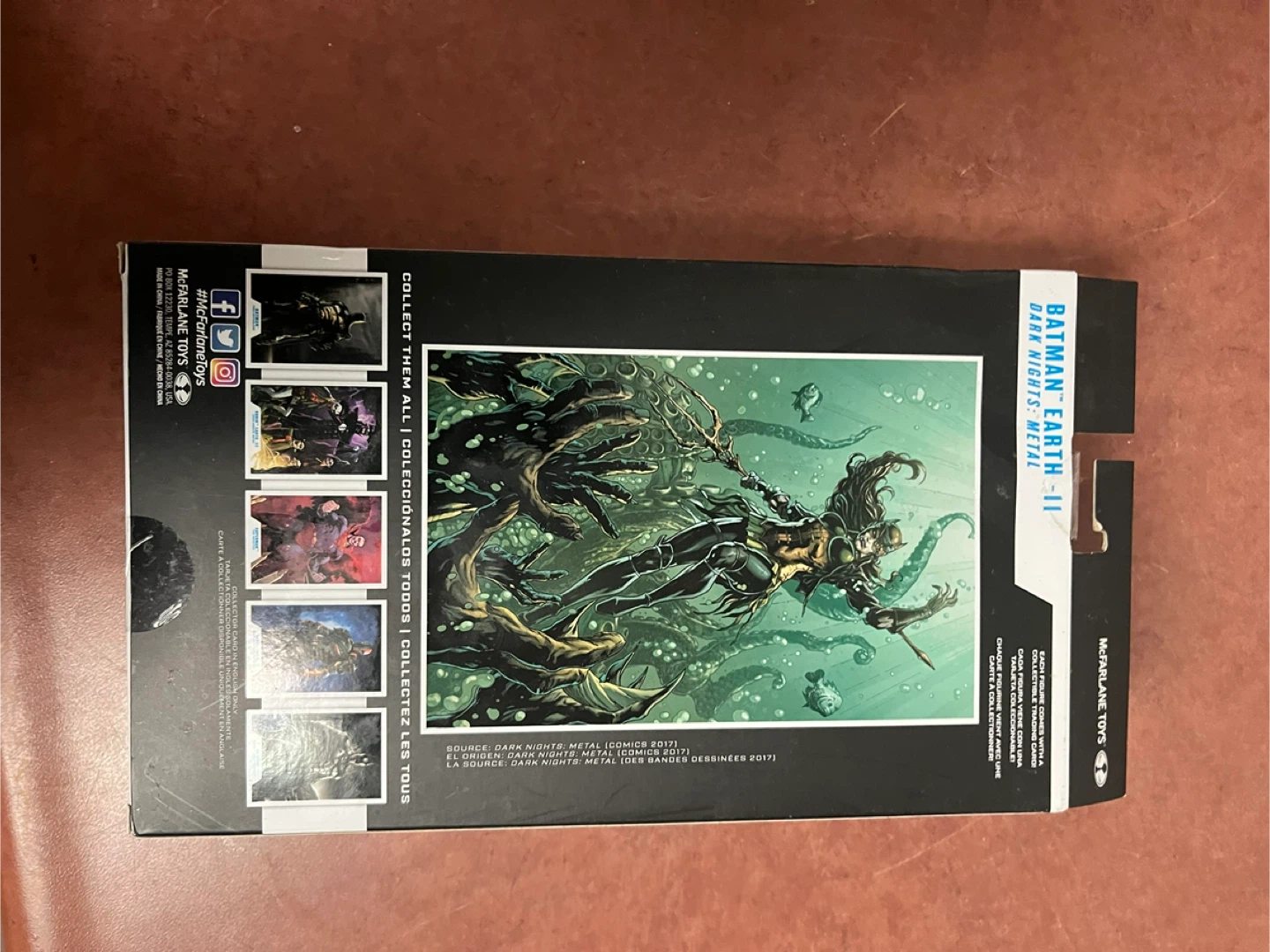 DC Multiverse Batman Earth-II Action Figure - photo 2