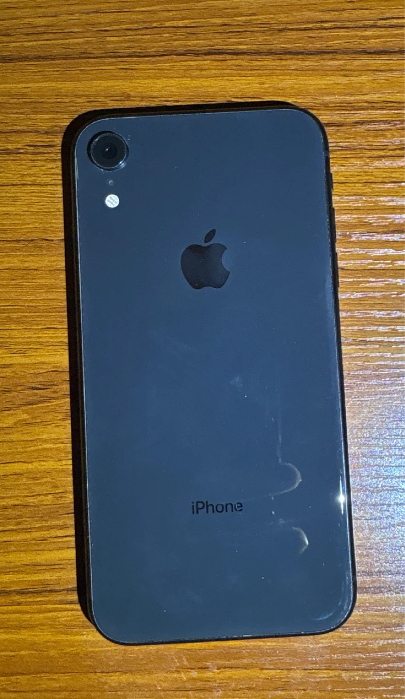 Apple  iPhone XR - photo 2