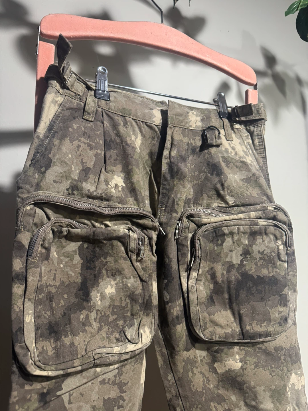 MNML Camo Cargo Pants - photo 3