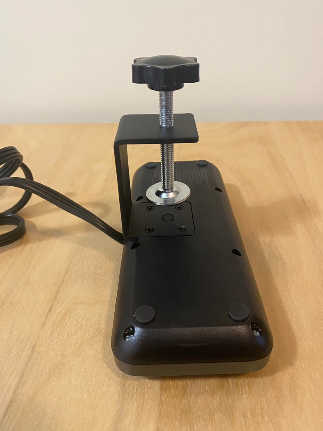 TROND Desk Clamp Power Strip with USB Ports  - Brand New - photo 2