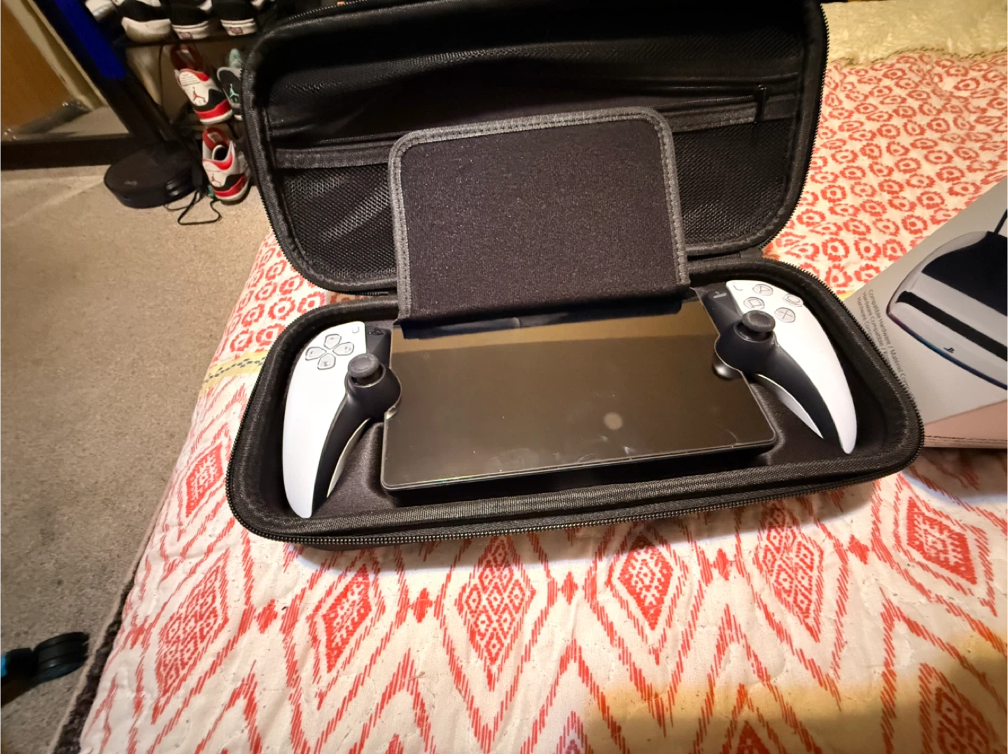 PlayStation Portal with Charging Station - photo 2