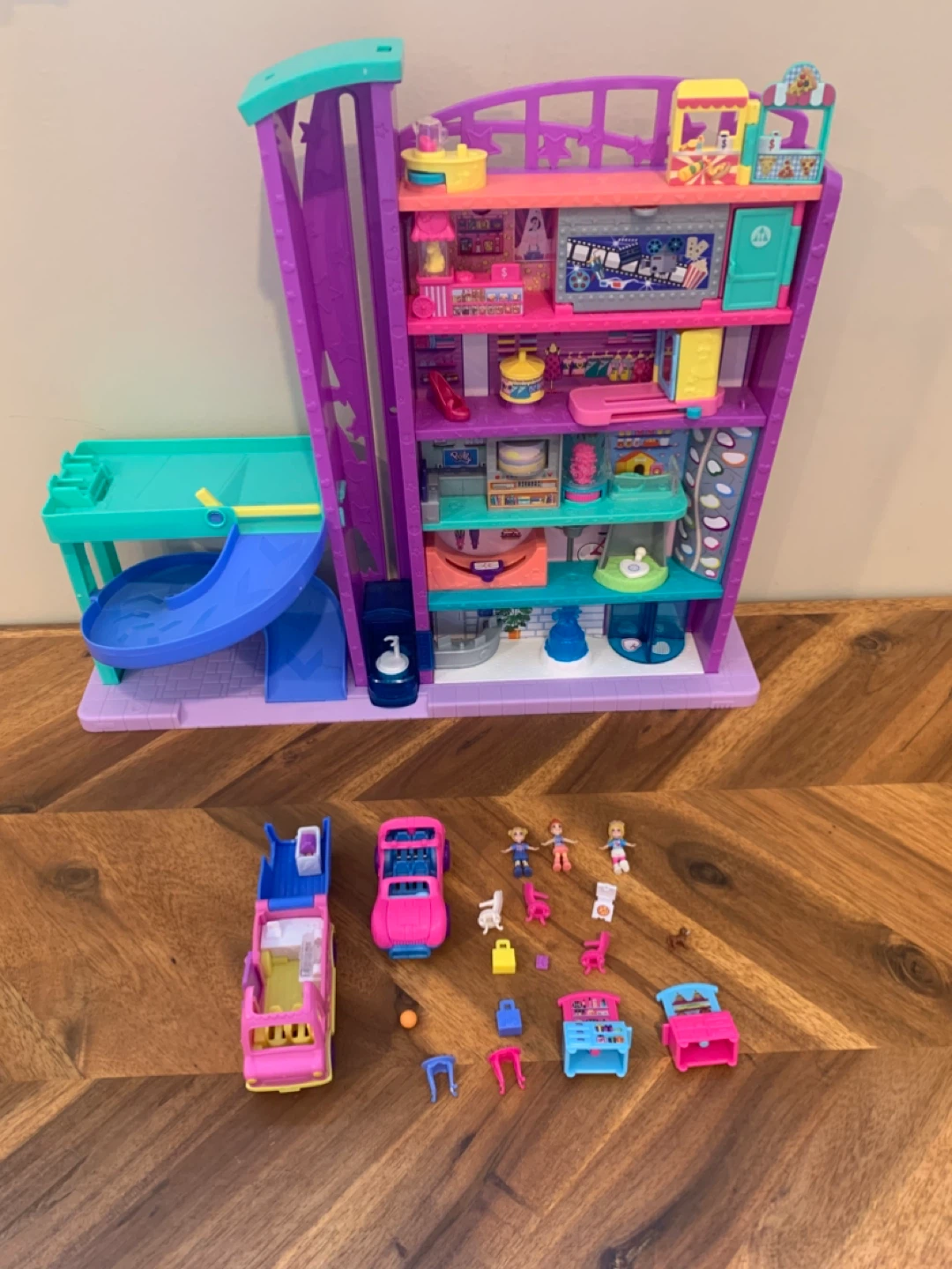 Polly Pocket Playset with Accessories