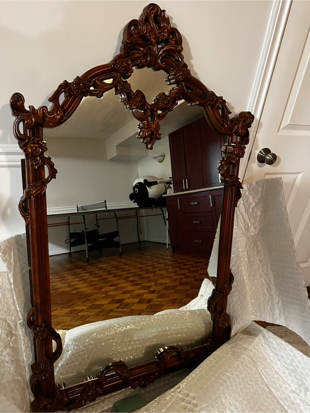 Moving sale - Brand new - Ornate Carved Dark Wood Mirror - photo 4