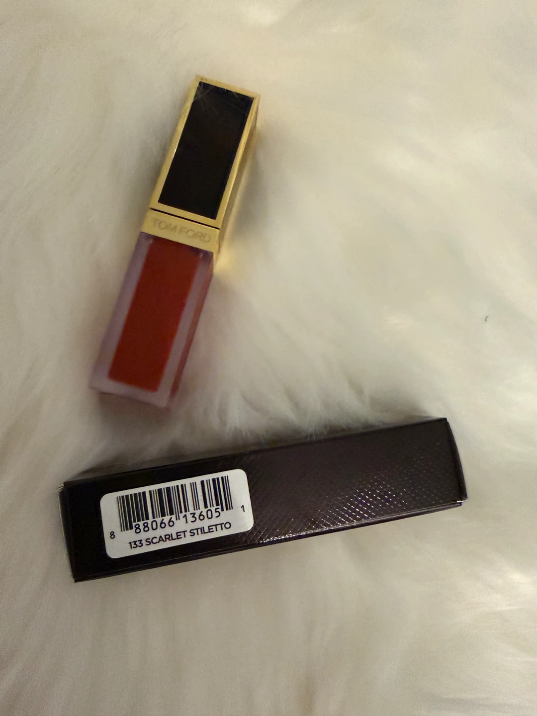 Tom Ford Liquid Lip Luxe Matte #133 Scarlet Stiletto - photo 4