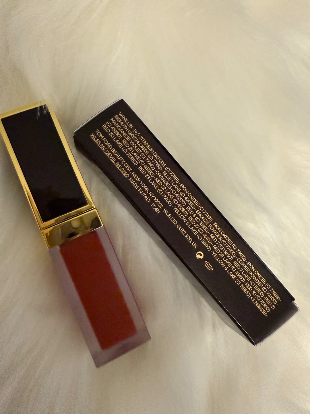 Tom Ford Liquid Lip Luxe Matte #133 Scarlet Stiletto - photo 3